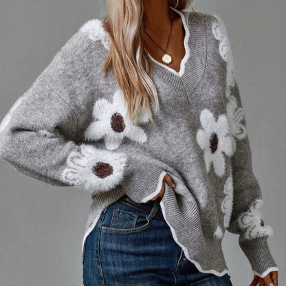 Mandy | V-neck cashmere knit with flowers