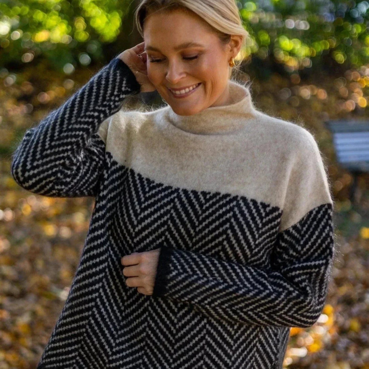 Sophia | Cashmere Turtleneck