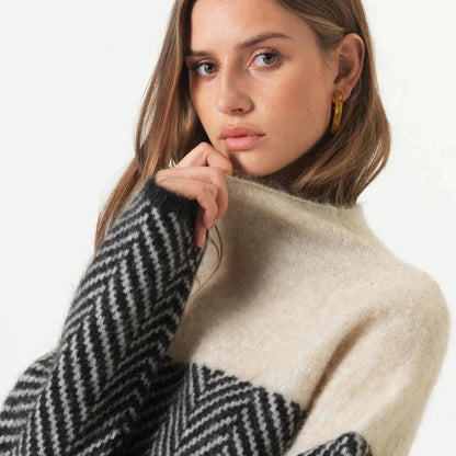 Sophia | Cashmere Turtleneck